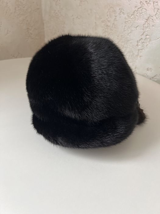 Продам норкову шапку