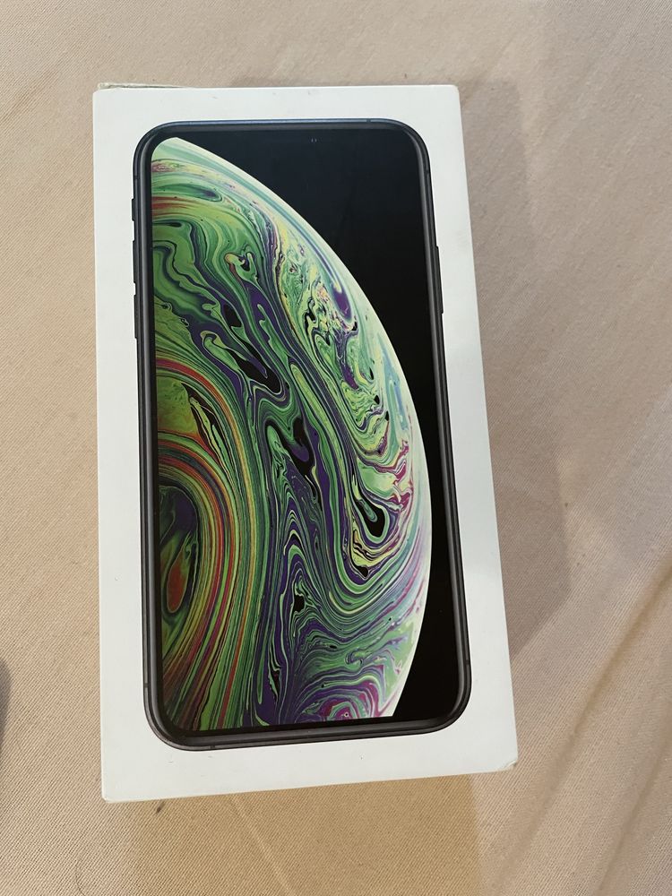 Sprzedam iPhone'a Xs do renowacji