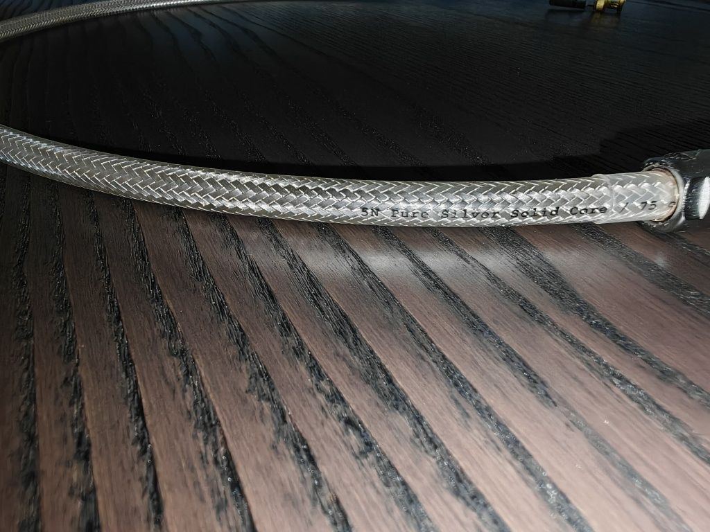 Cabo BNC Oyaide prata pura 70cm