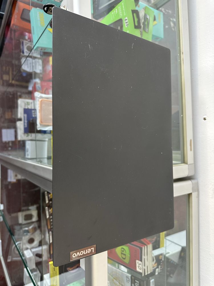 Laptop Lenowo 15,6" Ryzen 5 3500U 8GB 256GB SSD WIN 10 Gwarancja