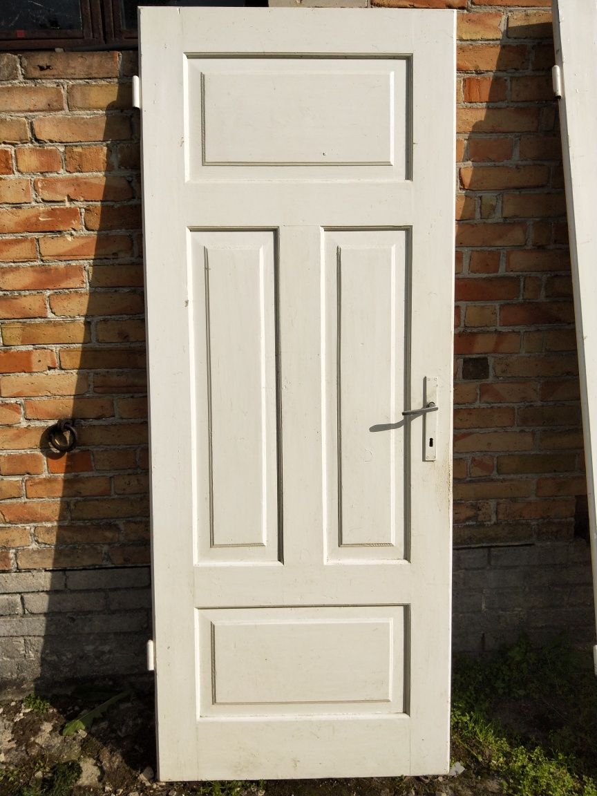 Zestaw 3 drewnianych drzwi z 1960 roku, z demontażu