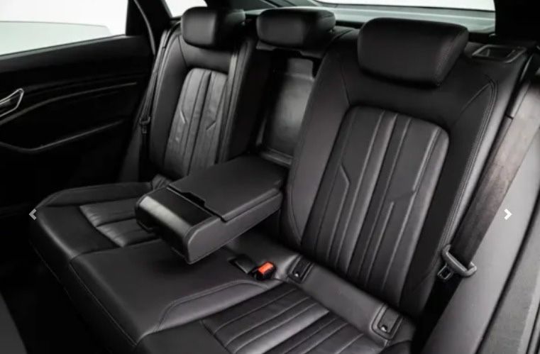 Audi e-tron 55 Quattro S Line Sportback Black Edition 12/2022