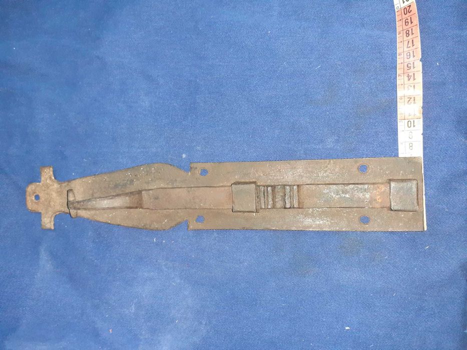 Fecho em Ferro de Portão Antigo