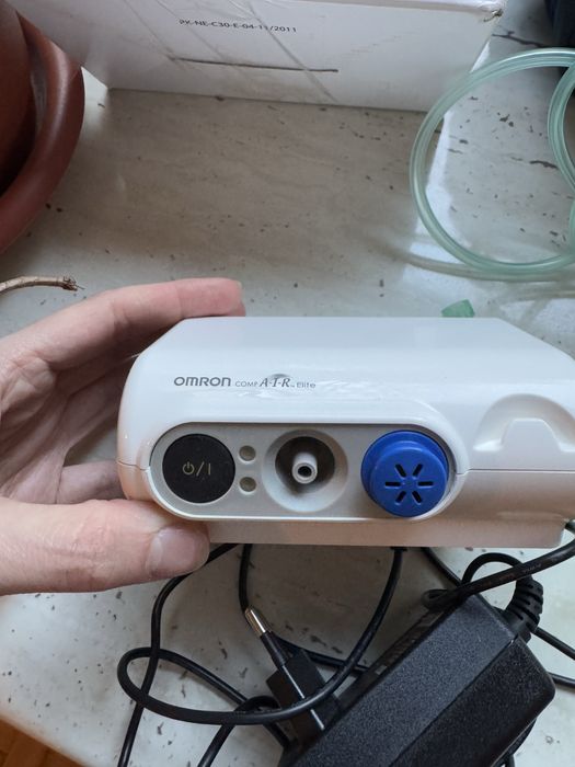 Інгалятор компресорний (небулайзер) Omron Comp Air Elite (NE-C30-E)