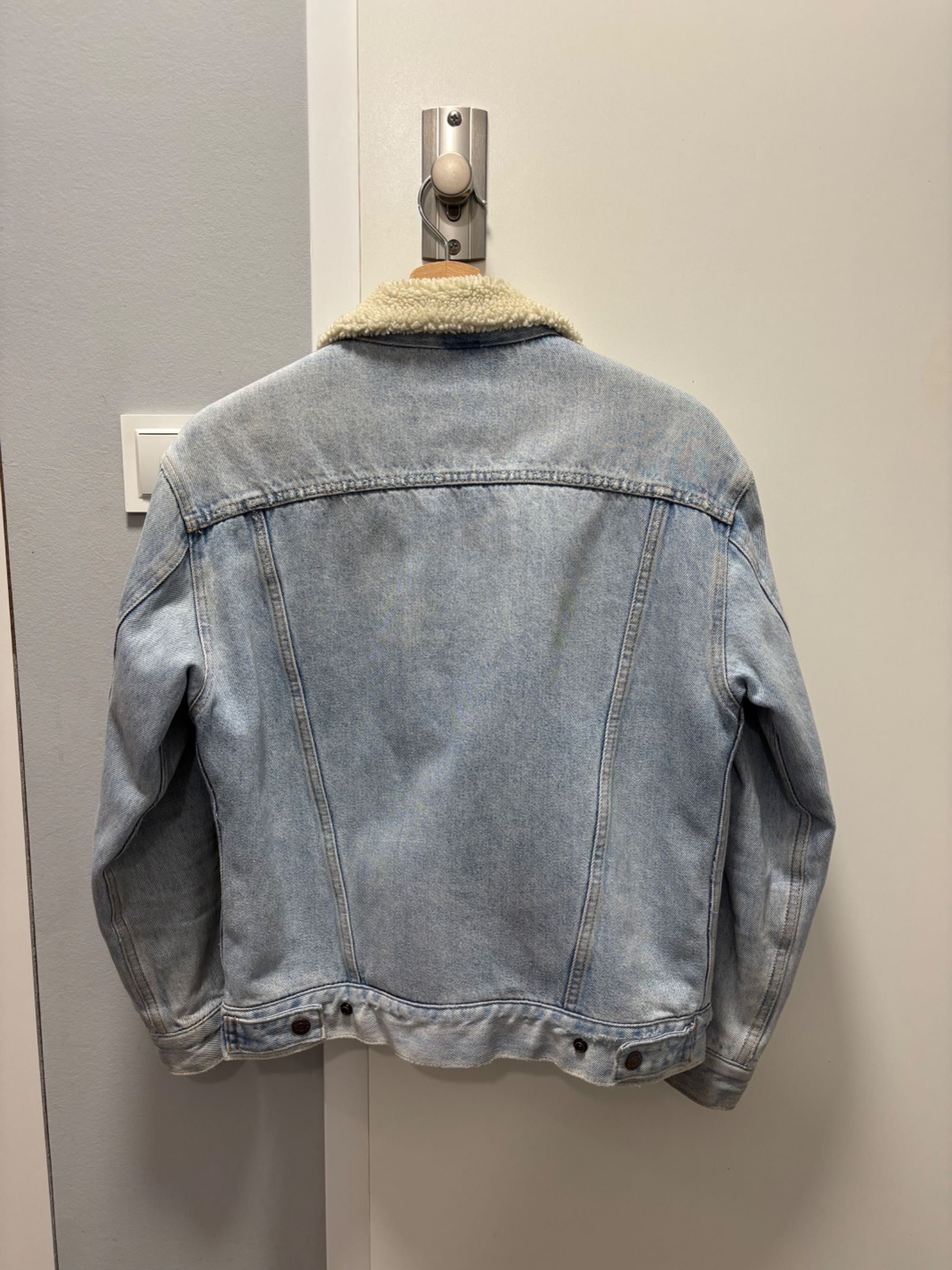 Levi’s Ex-boyfriend Sherpa Trucker Kurtka Jeansowa Ocieplana XS