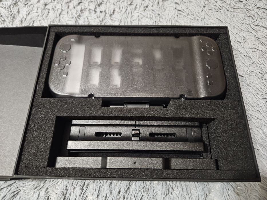 Nintendo Switch 2 + Комплект аксесуарів DBrand