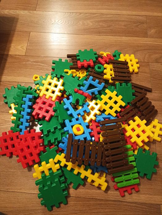 Klocki waflowe ok. 100 szt.