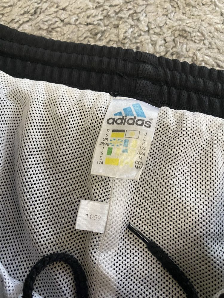 Широкі нейлонові штани adidas vintage