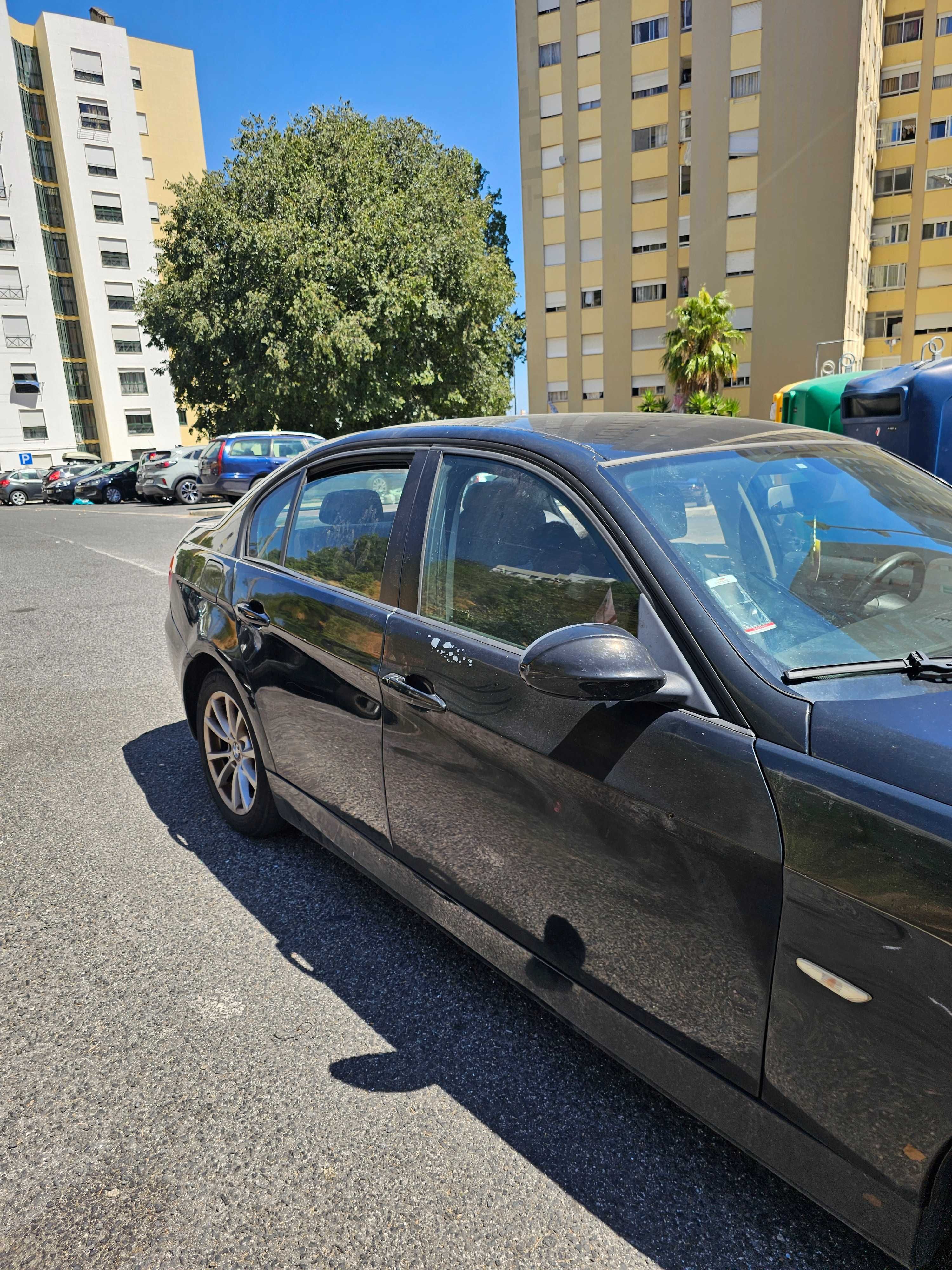 Vendo BMW 320d...