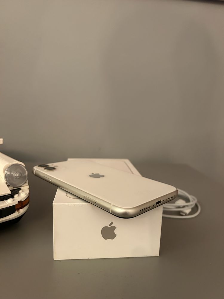 iPhone 11 - stan idealny