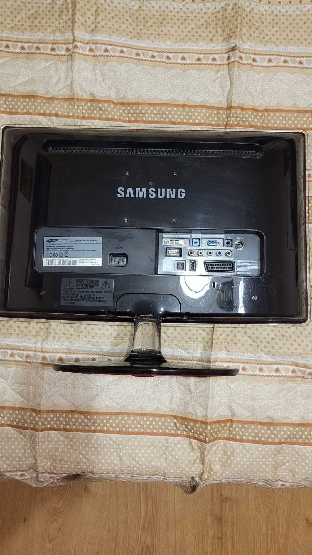 Монітор Samsung P2270HD з вбудованим ТВ-тюнером