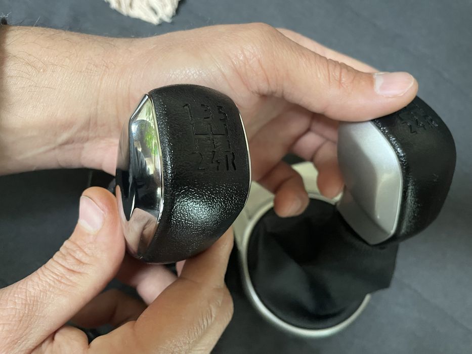 юбка кожух чехол кулисы ручка механической коробки передач Citroen C4