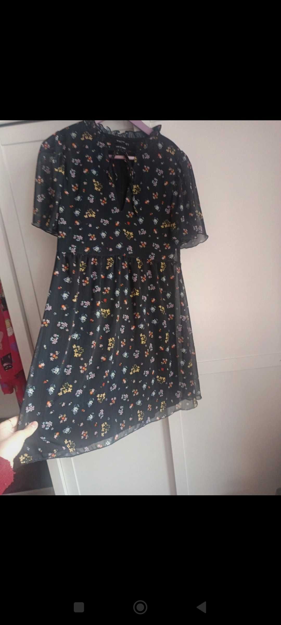 Reserved S 36 letnia sukienka kwiecista