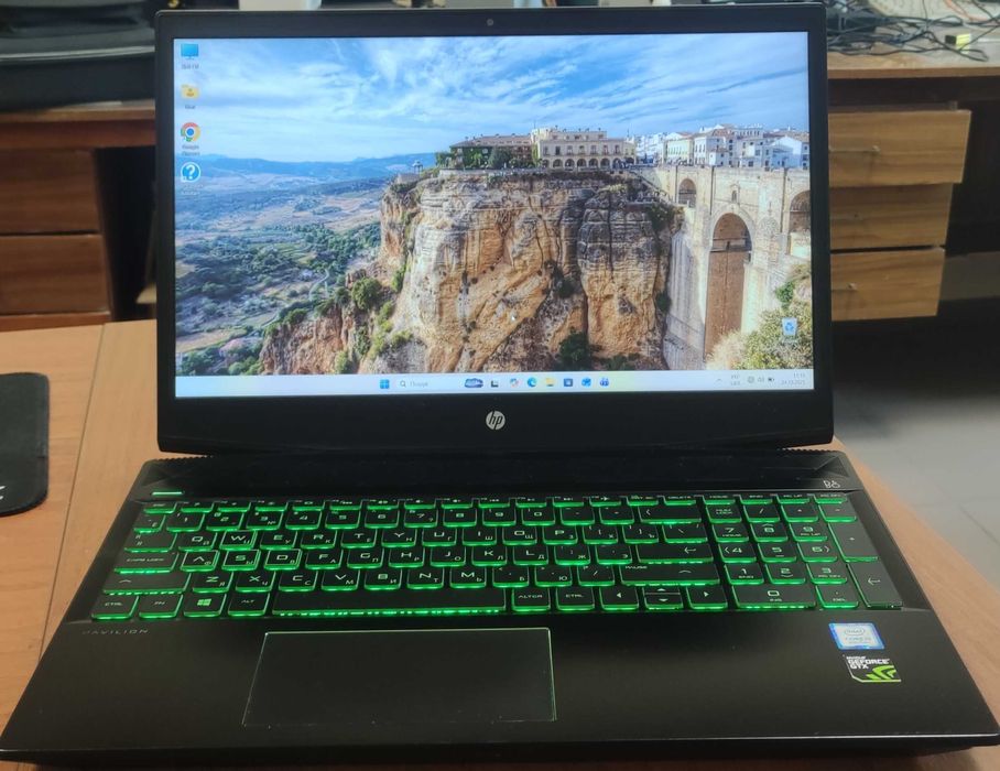 HP Gaming Pavilion-15/i5-8300H/16GB/256GB SSD/1TB HDD/GTX 1050Ti