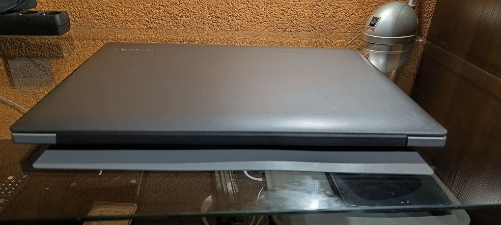 Lenovo IP320-17ISK, 17.3', I5-8250U,12/240GB,WIN11