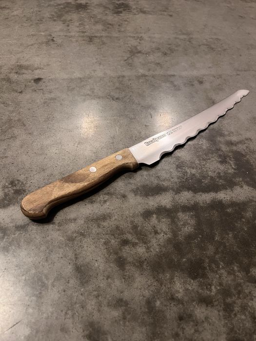 Japoński Nóż Do Pieczywa KAI