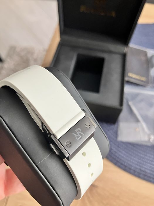 Zestaw do Apple Watch 44/45 mm – ramka stalowa + pasek