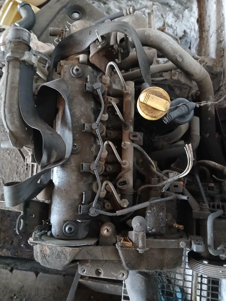 Silnik 1.9 DCI F9K