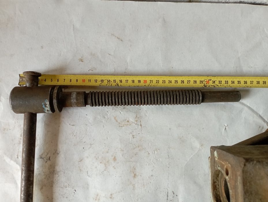 Тиски,лещата 125 мм по частинах,некомплект