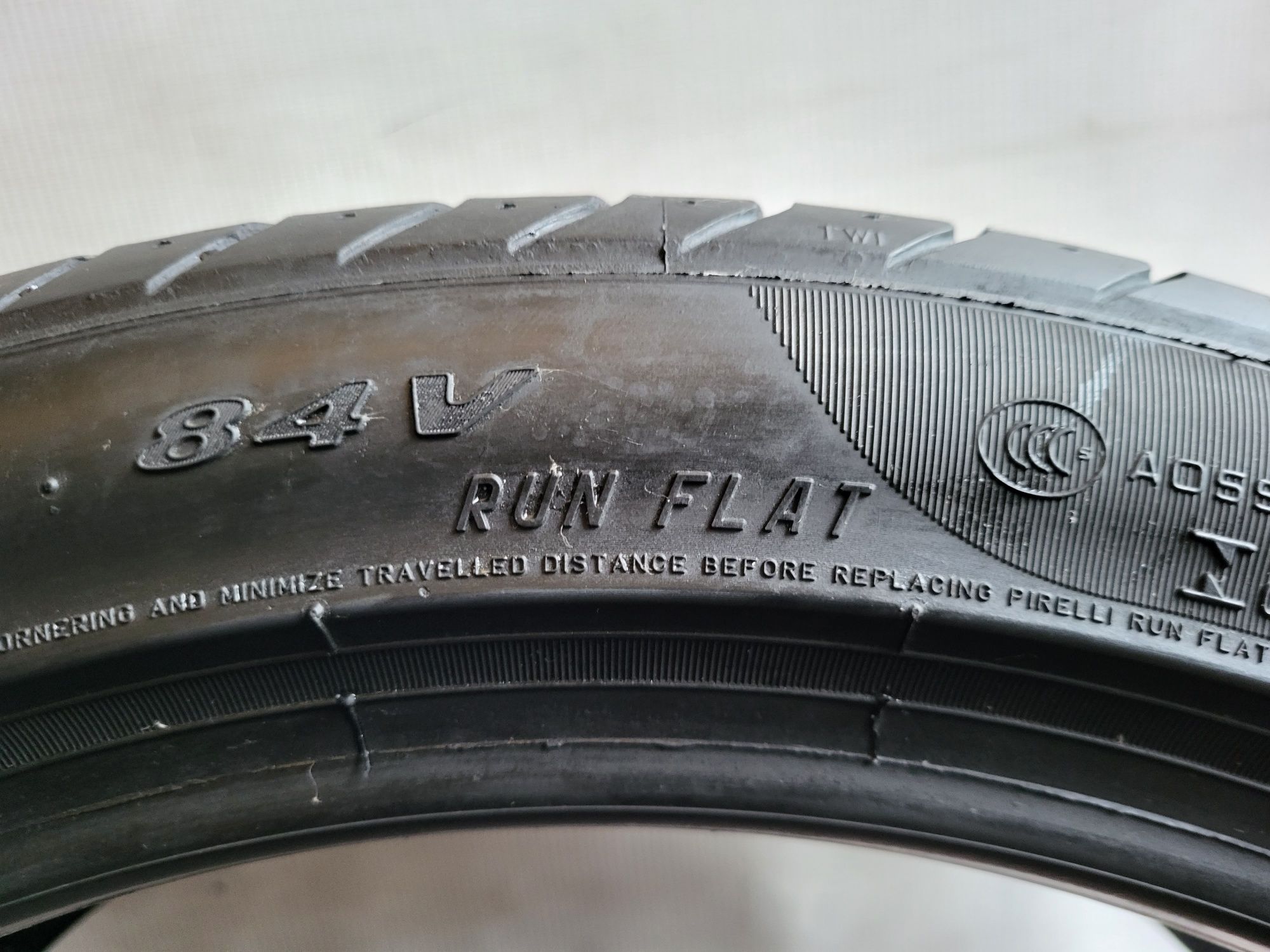 Opony Pirelli P Zero Run flat 205 45 R17 Para bieżnik 8.3mm