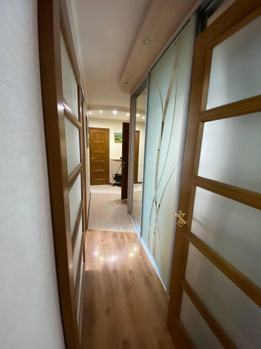 Продам 2-кім. квартиру в П'ятихатках, Гацева, 7