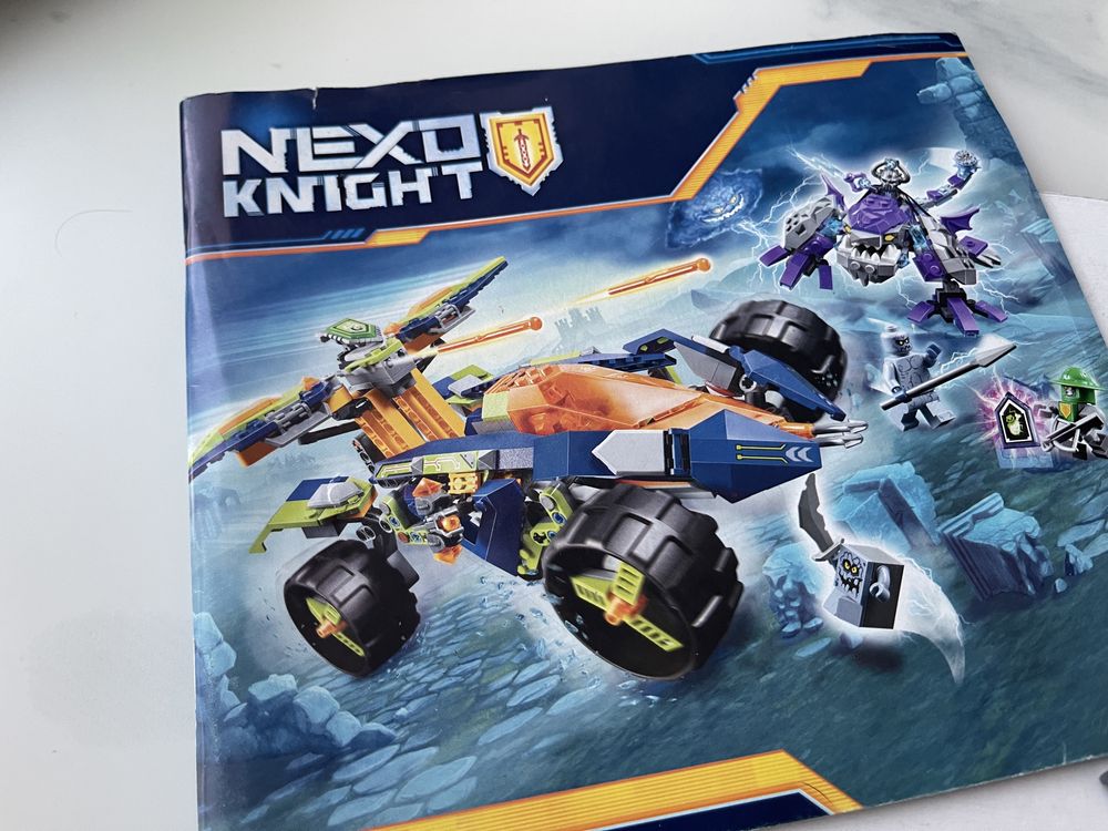 Конструктор Nexo Knights НЕКОМПЛЕКТ Всюдихід Аарона