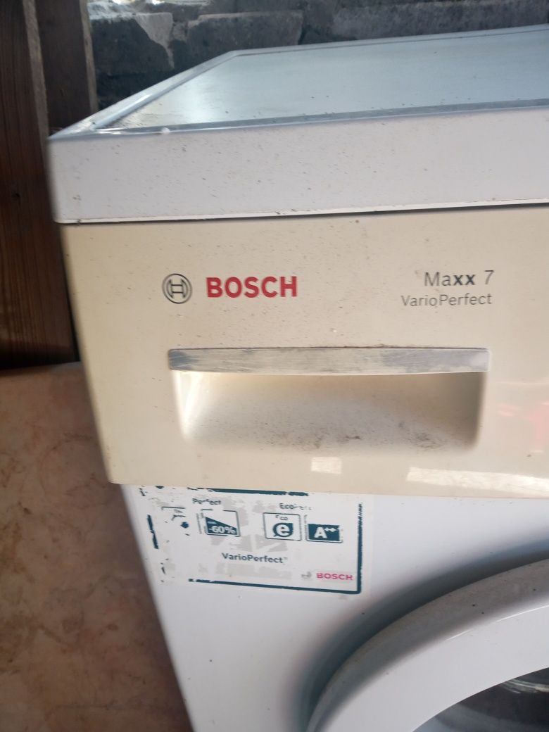 Sprzedam pralkę bosch jest po awarj