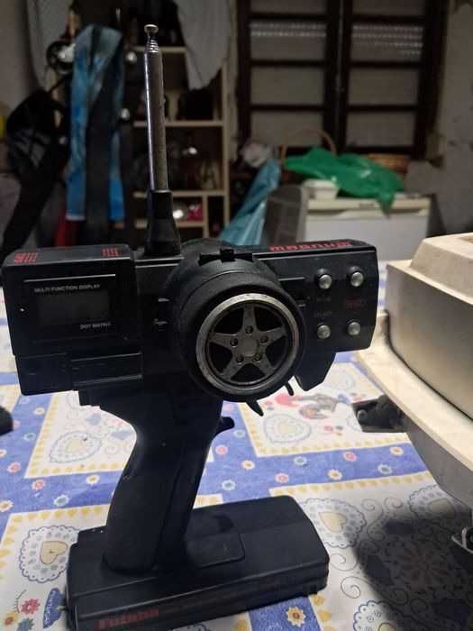 Barco telecomandado eléctrico