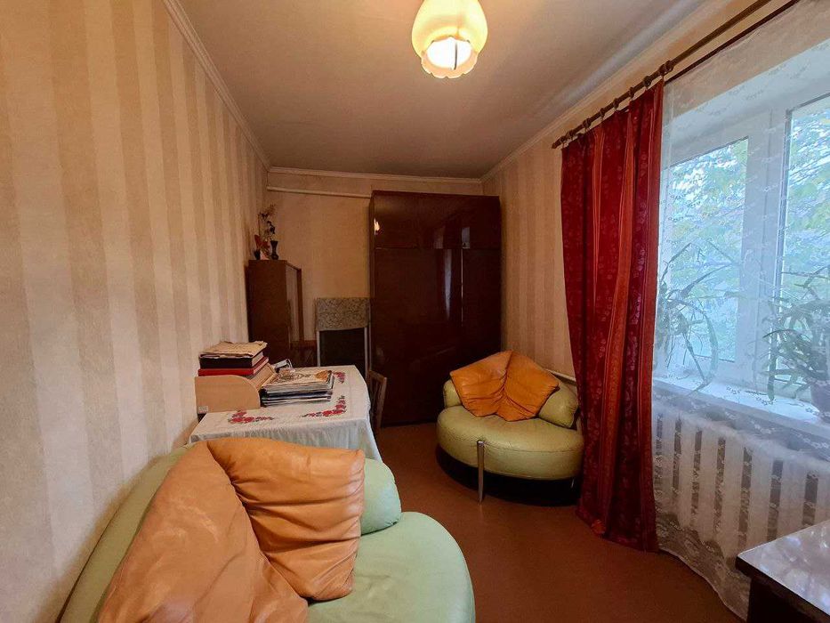 Продам 2 комнатную квартиру на Рабочей