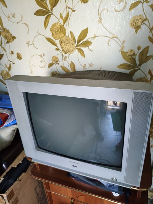 Продам телевізор
