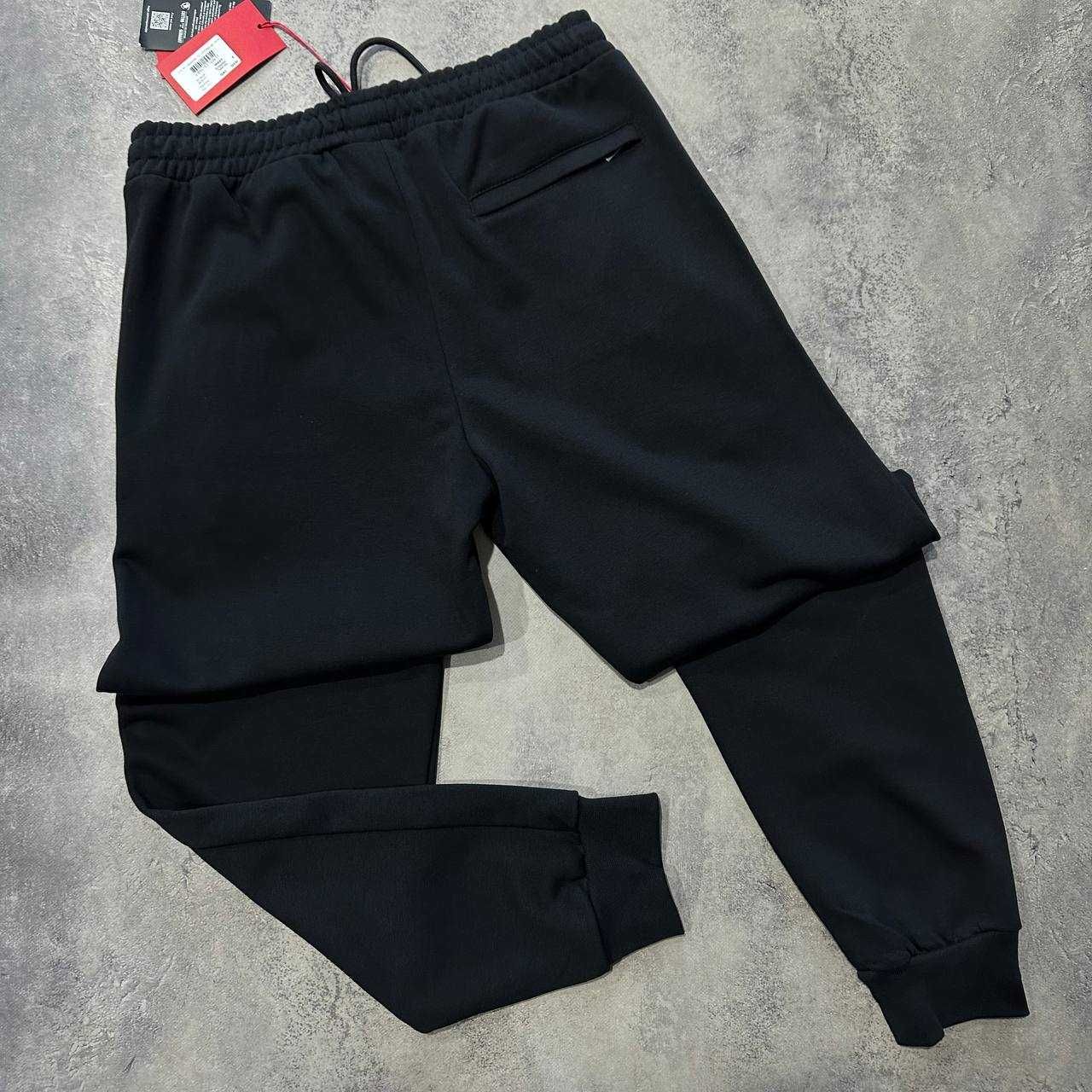 Чоловічі якісні спортивні штани Hugo Boss)