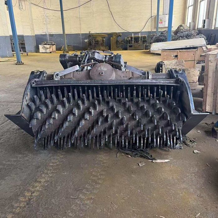 Mulczer leśny kruszarka pni korzeni  120cm