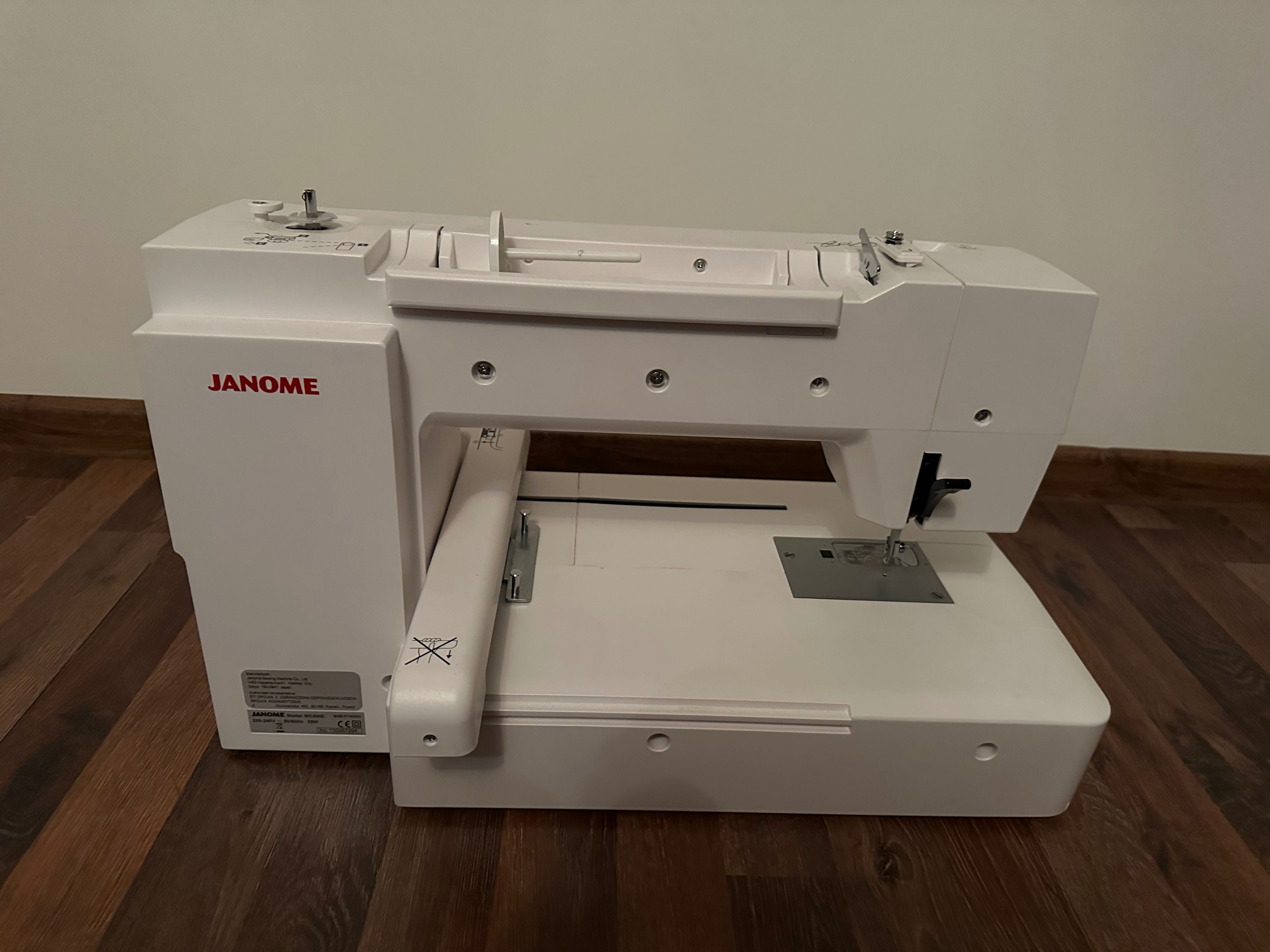 Швейна машинка Janome400e