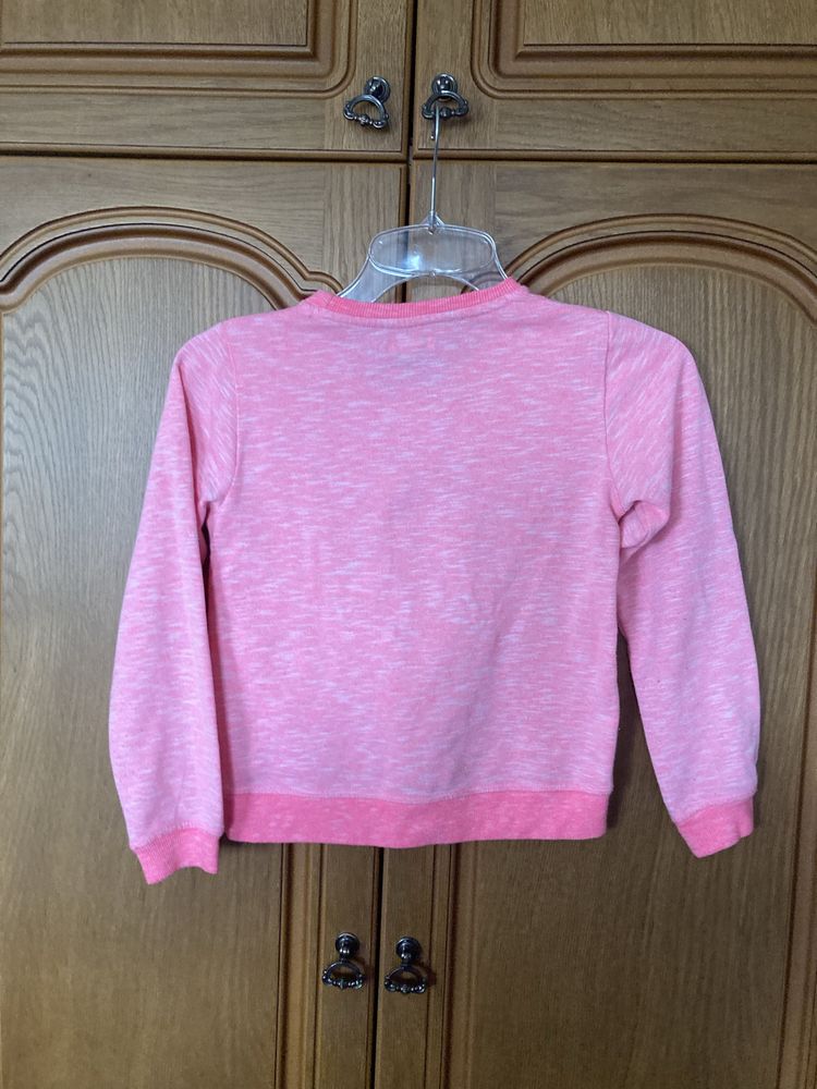 Różowa bluza, 128