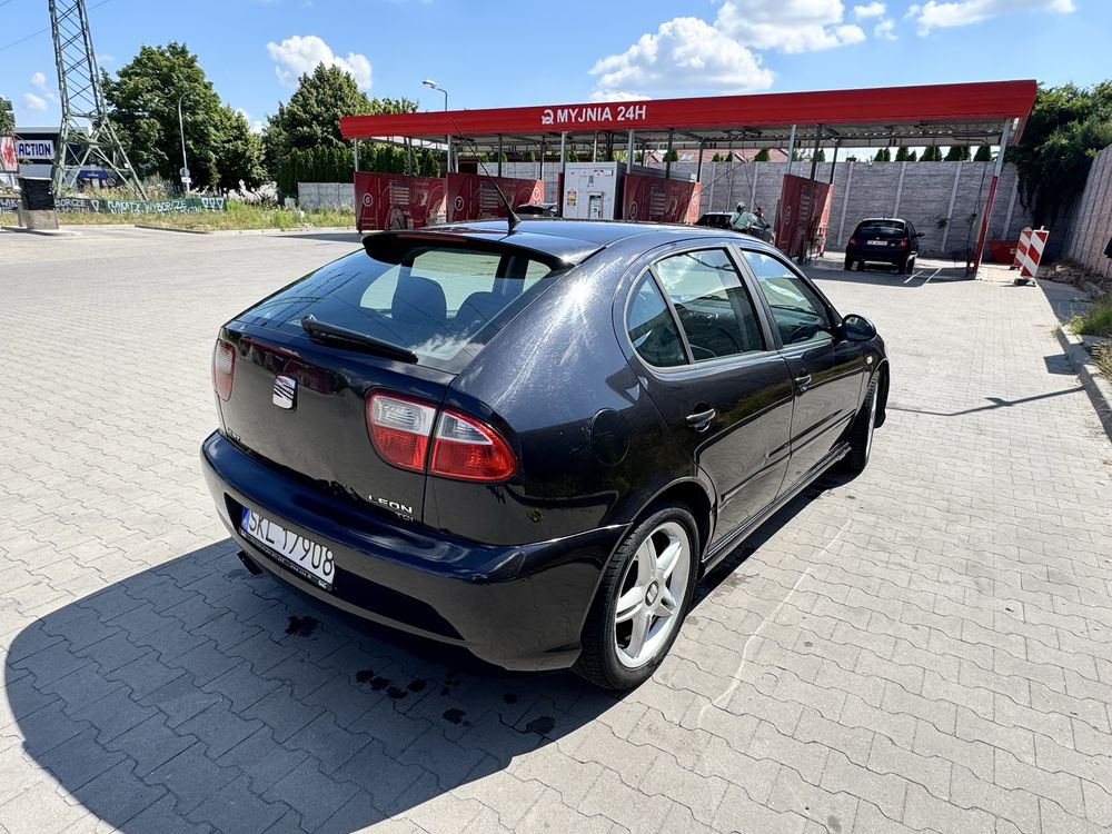 Seat leon 1.9 TDI 150km czarny ARL