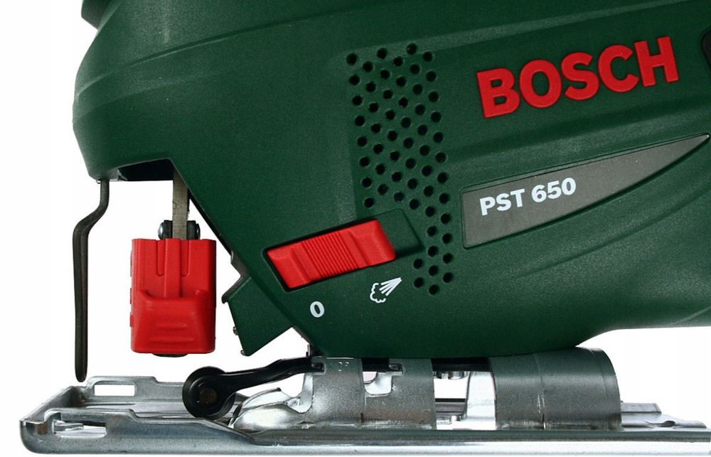 BOSCH Wyrzynarka Przecinarka Piła do Drewna 500W PST 600
