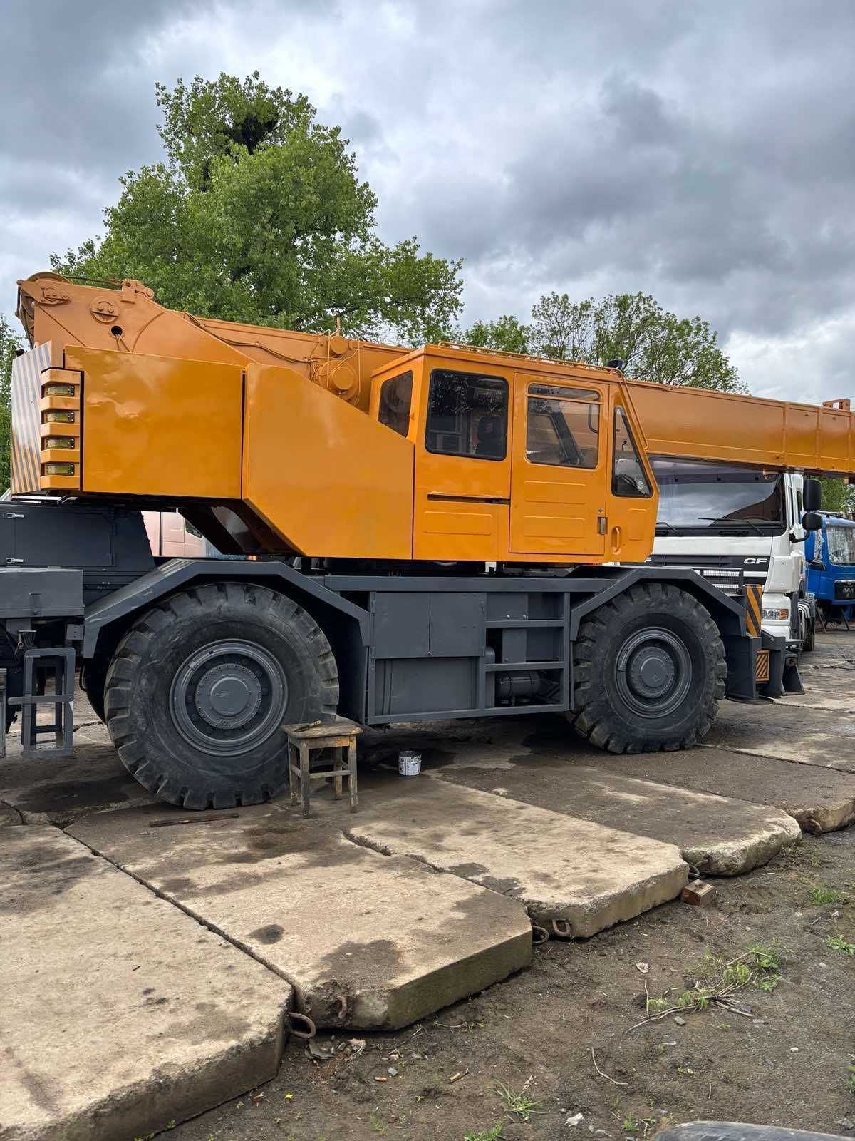 Атокран Kobelco RK250-2