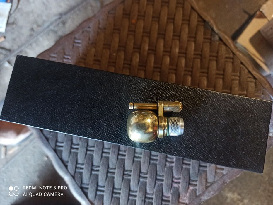 Зажигалка бензиновая