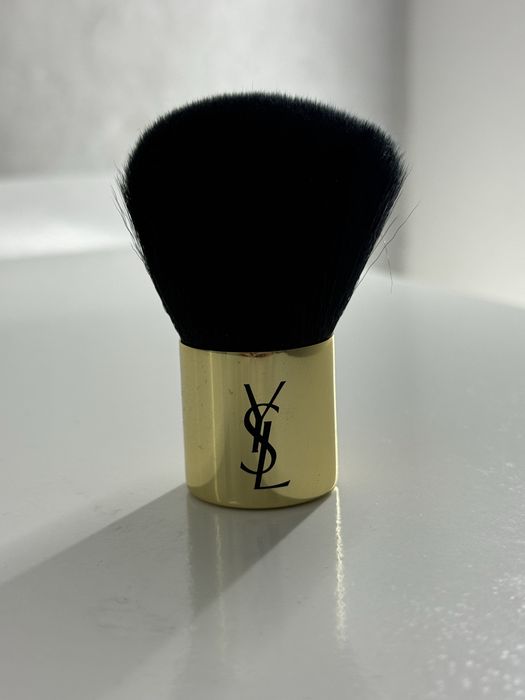 ysl pedzel do makijazu profesjonalny 1