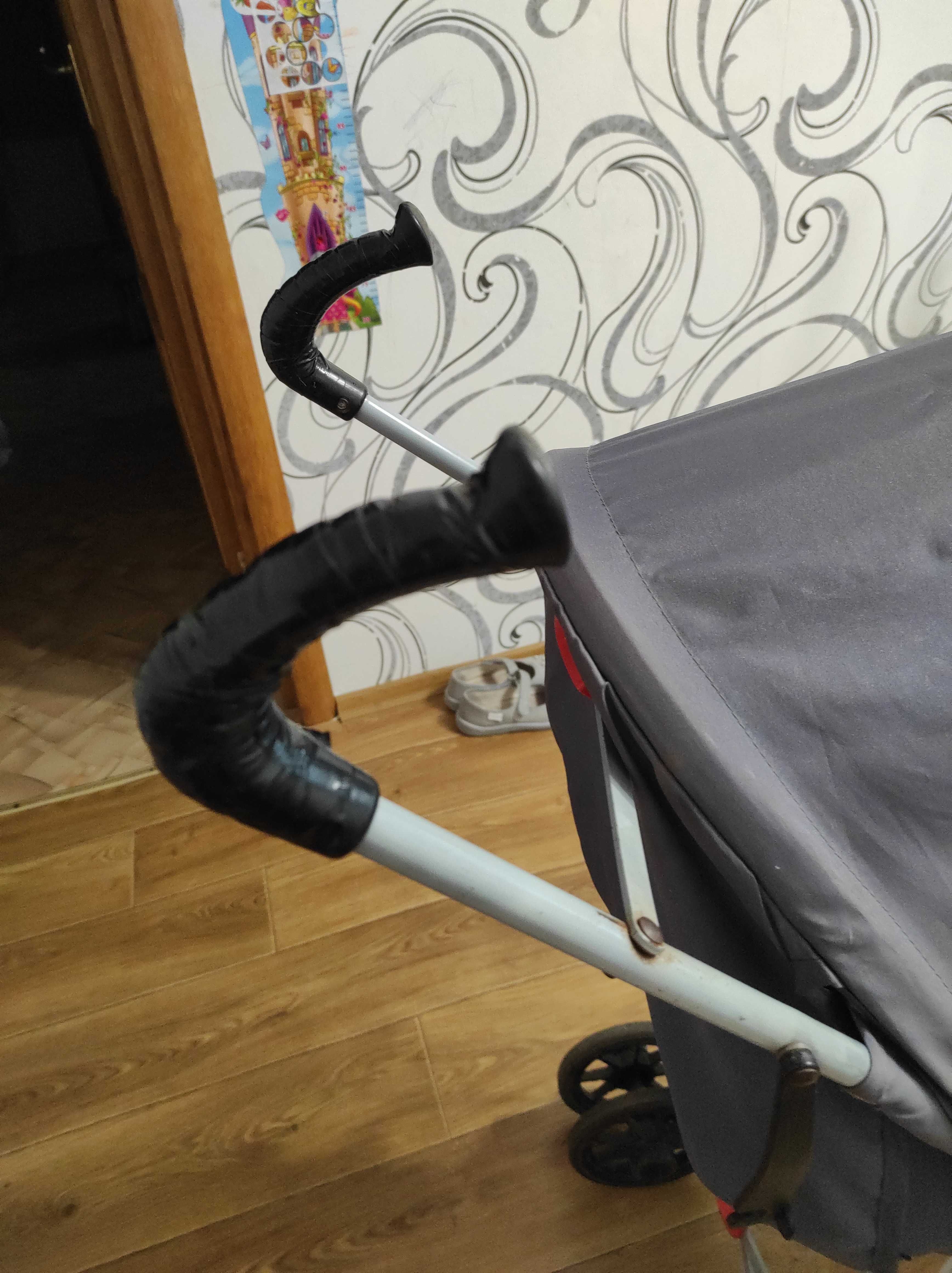 Дитяча коляска Geoby тростина для дітей від 7 до 36 місяців