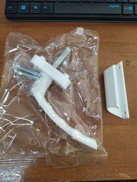 Ручка для окон и балконных дверей