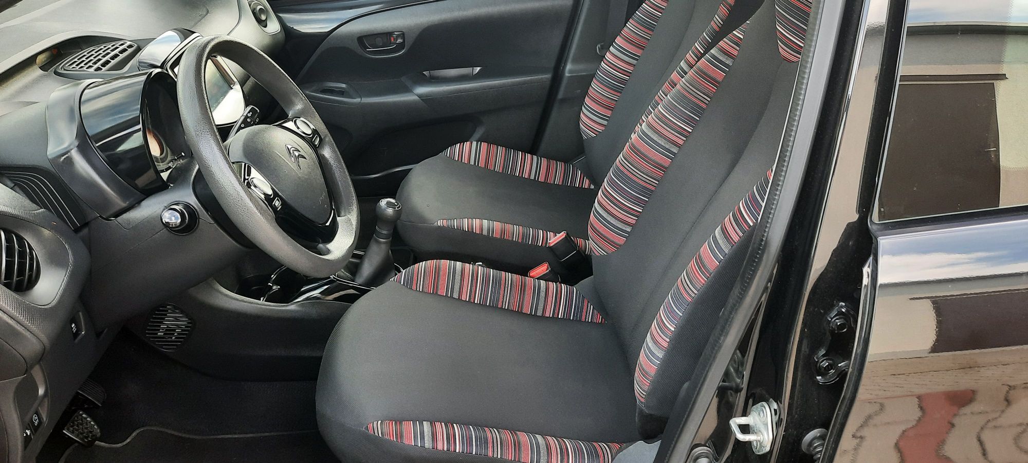 Citroen C1 1,0 rok w kraju , mały przebieg , bogata wersja
