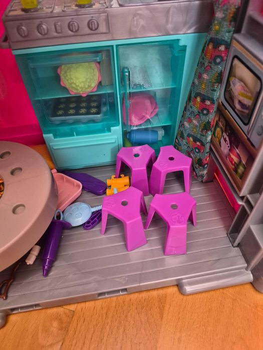 Kamper barbie samochod marzen