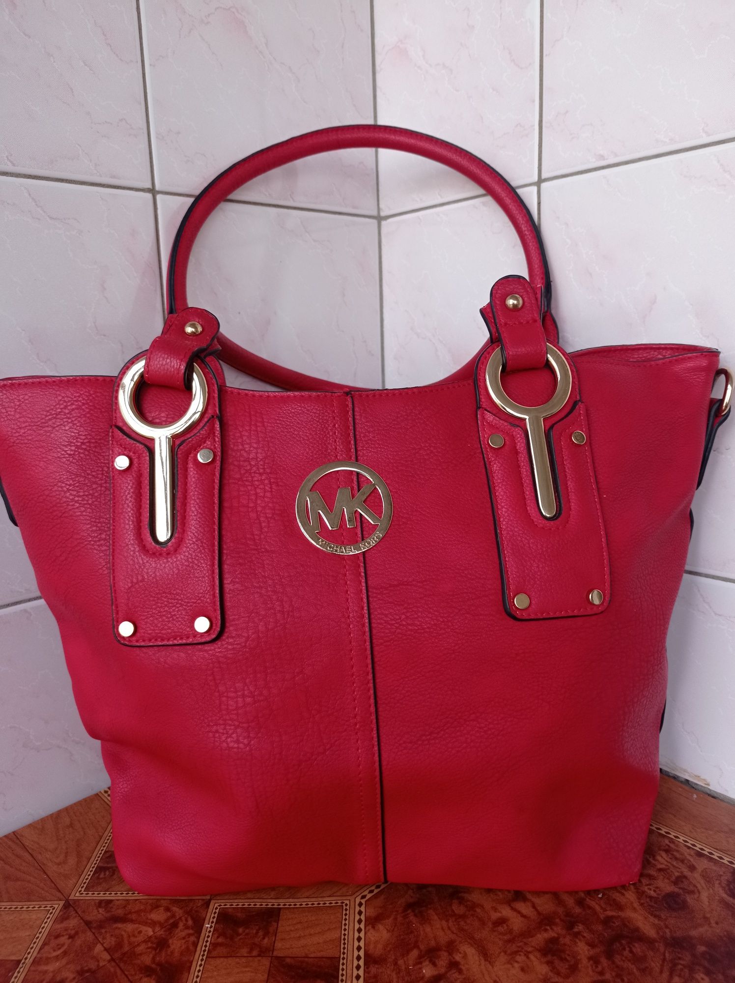 Продам сумки MK.