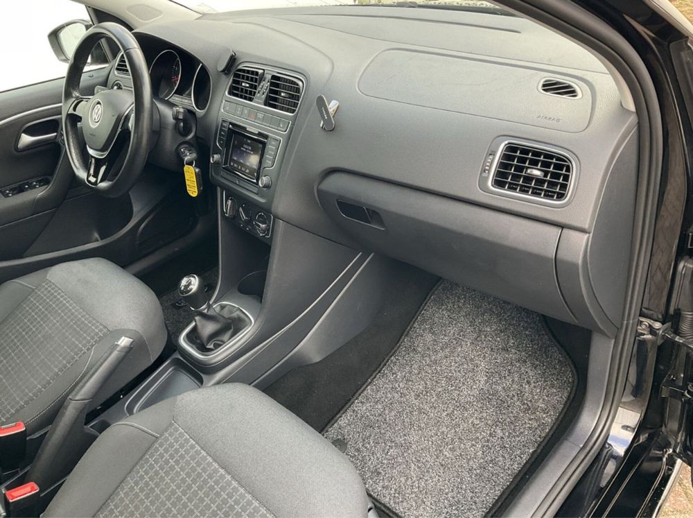 Volkswagen Polo 1.0