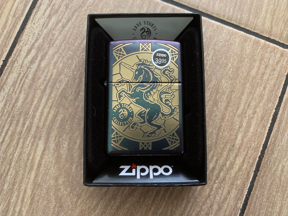 Зажигалка Zippo Anne Stokes Engraved Horse Iridescent Matte