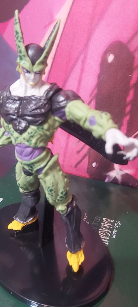 Figurka anime dragon ball komórczak cell