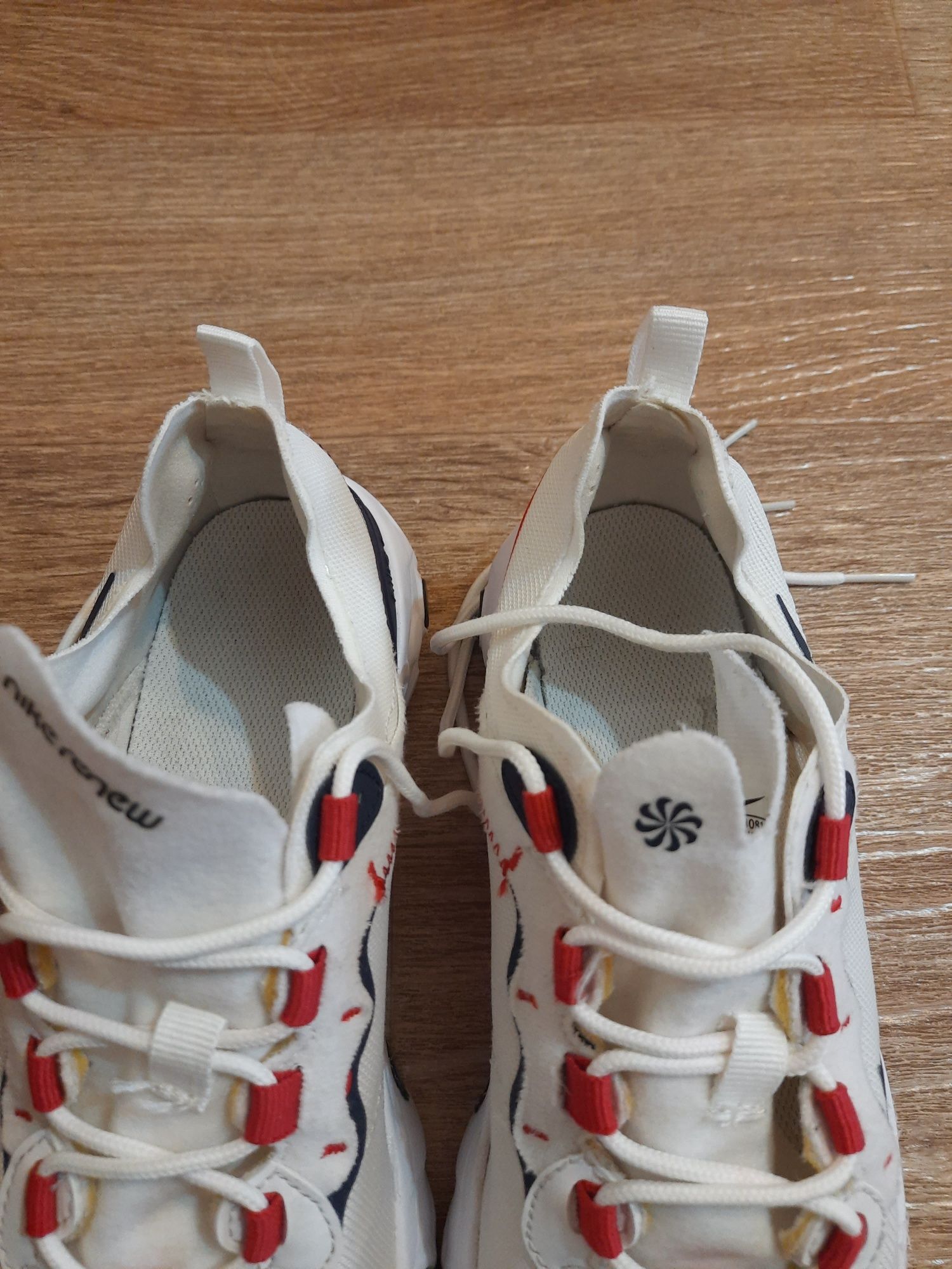 Беговые кроссовки Nike Renew Element 55 р.36 р.36.5 оригинал
