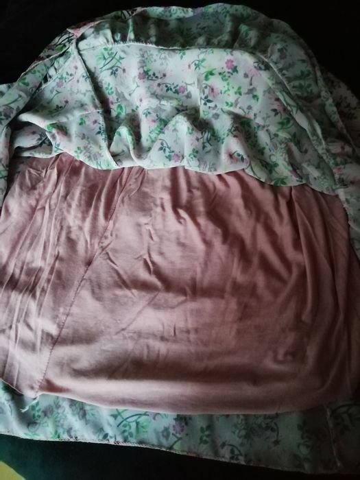 Spódnica z falbaną.