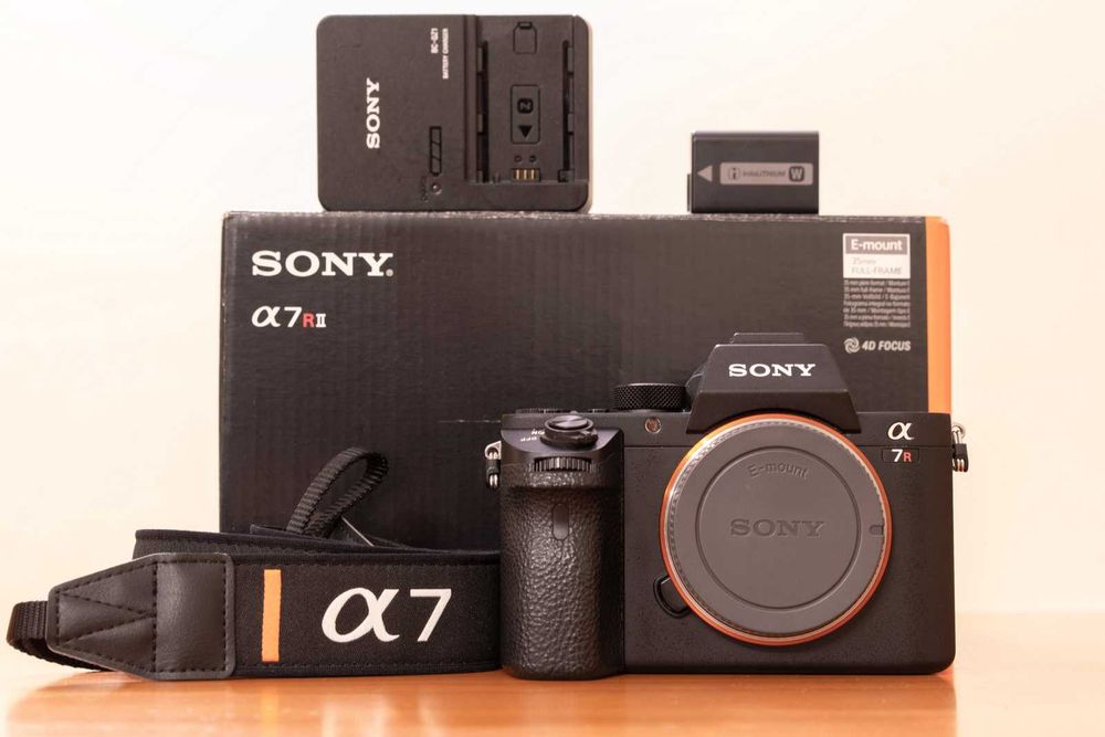 SONY A7R2 - como nova e sem marcas de uso